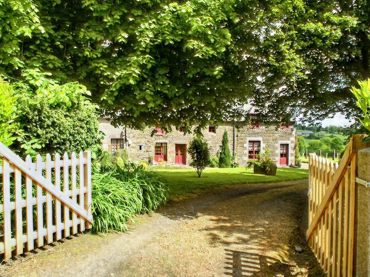 Holiday Home Close To Normandy Montaigu-les-Bois エクステリア 写真