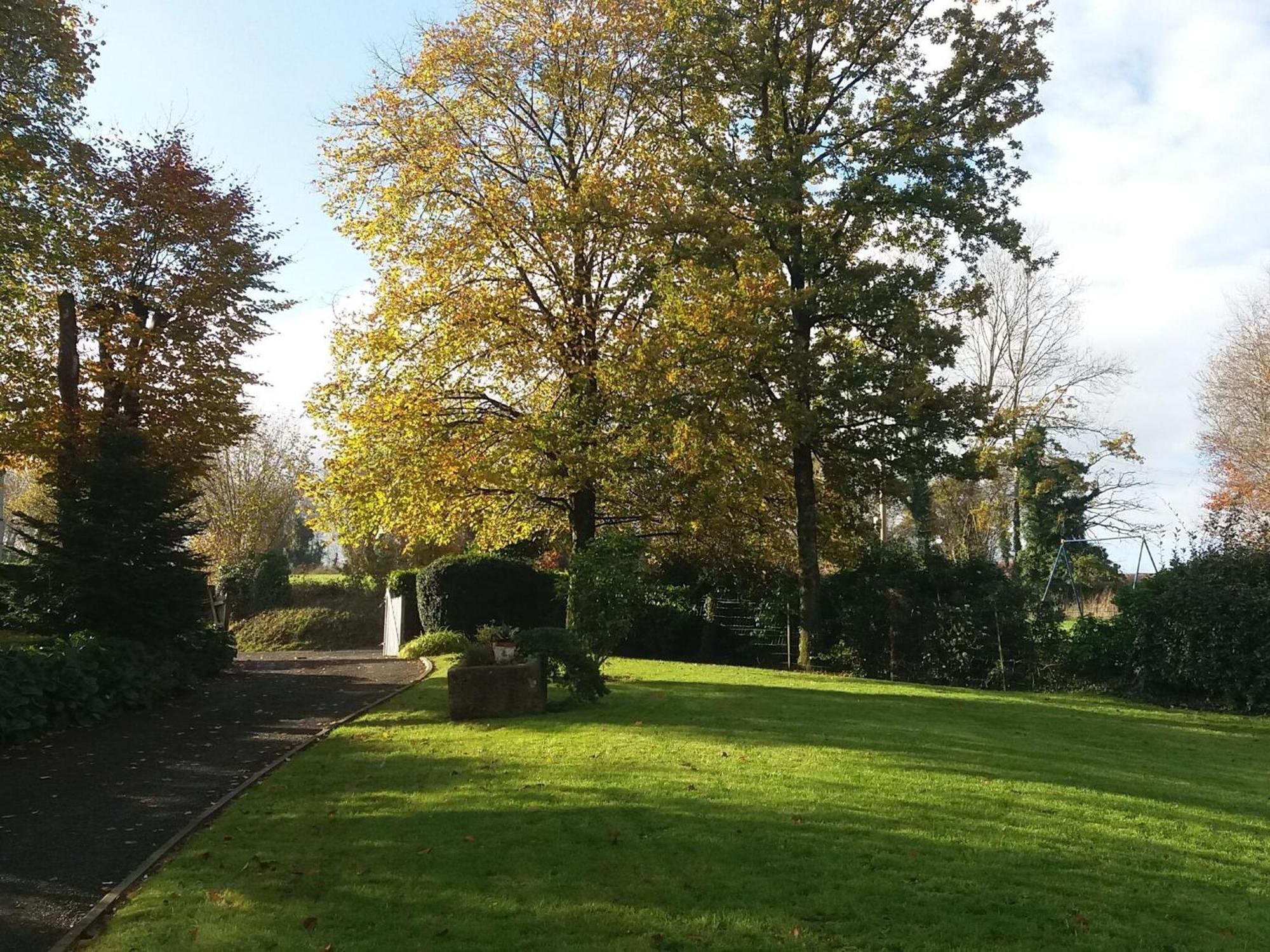 Holiday Home Close To Normandy Montaigu-les-Bois エクステリア 写真